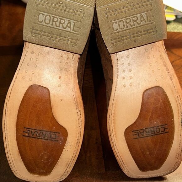 Corral Brown/Red Cowboy Leather Pull on Boots(Size 8.5) - Picture 4 of 7